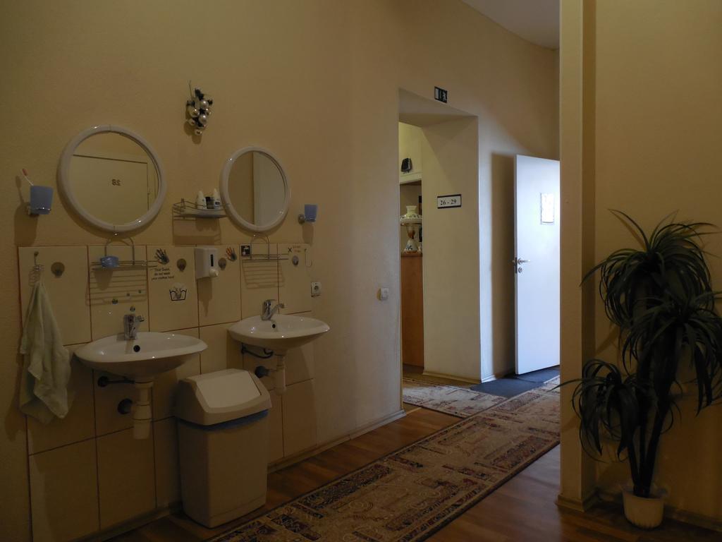 Elizabeth'S Yh Rooms Riga Exterior foto