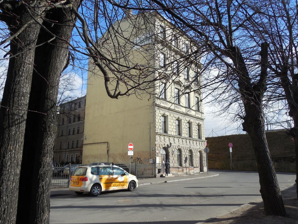 Elizabeth'S Yh Rooms Riga Exterior foto